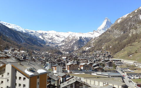 Sonnhalde B: Montagnes Relief, Montagne, Village De Montagne, Chaîne De Montagnes, Ville, Village, Alpes, Station De Montagne, Établissements Humains, Ciel