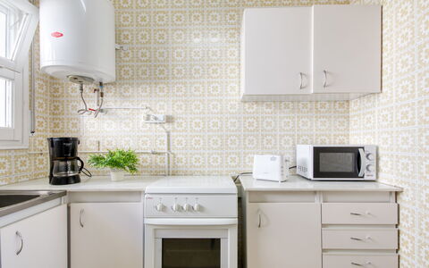 People i: Principaux Appliance, Appareil De Cuisine, Cuisine, Sol, Design Intérieur, Sol, Cabinetry, Pièce, Électroménager, Comptoir