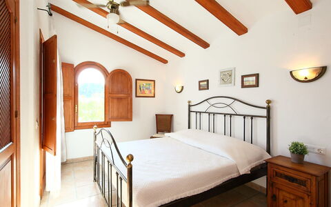 Ca Toni: Chambre, Lit, Pièce, Meubles, Propriété, Cadre De Lit, Drap De Lit, Plafond, Bâtiment, Design Intérieur