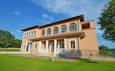 Old School House: Maison, Propriété, Bâtiment, Biens, Domicile, Architecture, Ciel, Immobilier, Manoir, Villa