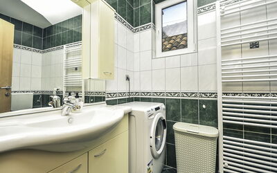 Logement:&nbsp;Škroćo 100.2