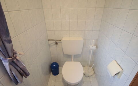 Eisele: Siège De Toilette, Toilette, Salle De Bains, Luminaire Plomberie, Sol, Sol, Plomberie, Tuile, Pièce