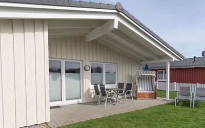 Wattschnecke 100.18: Ciel, Ombre, Lot Terre, Chalet, Siding, Façade, Zone Résidentielle, Paysage, Toit, Herbe