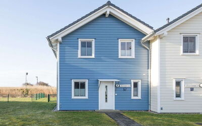 Kampfläufer 200.4: Ciel, Ombre, Lot Terre, Chalet, Siding, Façade, Zone Résidentielle, Paysage, Toit, Herbe