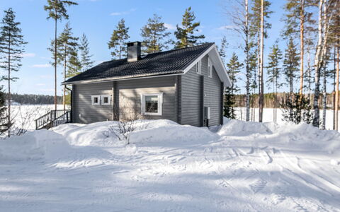 Naurisniemi: Herbe, Maison, Chalet, Lot Terre, Domicile, Biens, Pelouse, Siding, Ferme, Porche
