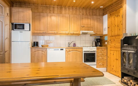 Hirvas Levi 4: Bois, Chalet, Cabane En Rondins, Forêt, Cabanon, Batiments Jardin, Mélèze, Des Bois, Tache De Bois