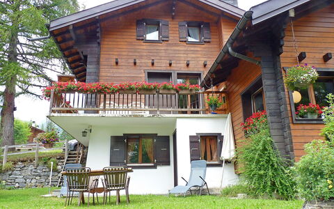 Le Tzanton: Maison, Propriété, Bâtiment, Domicile, Chalet, Immobilier, Ferme, Toit, Façade, Porche