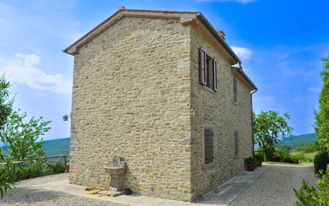 Casetta i Ciliegi: Jardin, Chalet, Ferme, Ombre, Aménagement Paysager, Biens, Cour, Arrière-Cour, Mur De Pierre, Hacienda