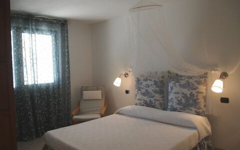 Villa Dei Cipressi: Lit, Chambre, Pièce, Meubles, Propriété, Cadre De Lit, Drap De Lit, Matelas, Design Intérieur, Literie