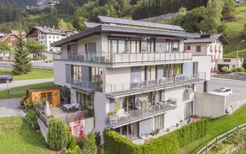 Flirscherblick: Plante, Bâtiment, Fenêtre, Arbre, Lot Terre, Maison, Architecture, Design Urbain, Quartier, Herbe