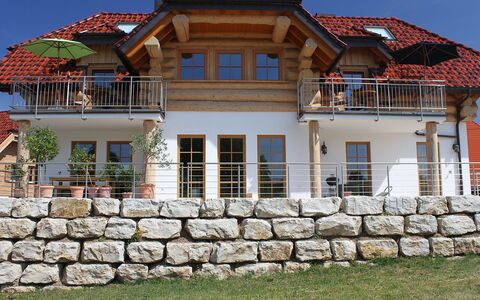 Lärche: Bâtiment, Propriété, Fenêtre, Ciel, Plante, Maison, Bois, Chalet, Façade, Zone Résidentielle