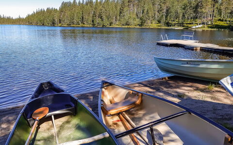 Mustalampi 2 Kurkiaura: Bleu, L'Eau, Bateau, Navire, Bateaux Et Nautique - Materiel Et Fournitures, Voie Navigable, Réflexion, Lac, Banque, Cours D'Eau