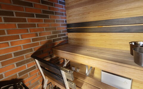 Mustalampi 5 Satakieli: Bois, Sol, Tache De Bois, Sauna, Dur, Brique, Vernis, Tuile, Parquet, Planche