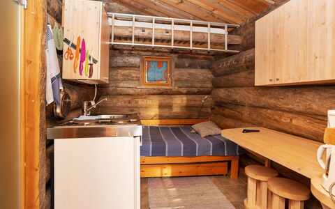Saarenkainalo: Bois, Tache De Bois, Dur, Sol, Sol, Cabane En Rondins, Planche, Chalet, Plafond, Pièce