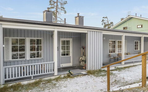 Saariselän Väärtin Kammi 2: Bois, Neige, Chalet, L'Hiver, Toit, Domicile, Gelé, Cabane En Rondins, Siding, Pente