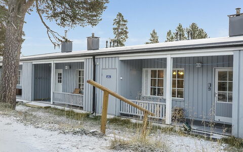 Saariselän Väärtin Kammi 2: Bois, Neige, Chalet, L'Hiver, Toit, Domicile, Gelé, Cabane En Rondins, Siding, Pente