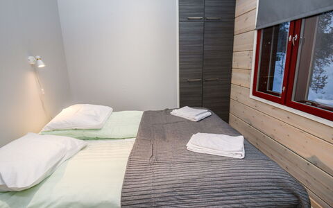 Tuiskukuru B: Bois, Sol, Sol, Chambre, Design Intérieur, Lit, Pièce, Plafond, Cadre De Lit, Domicile