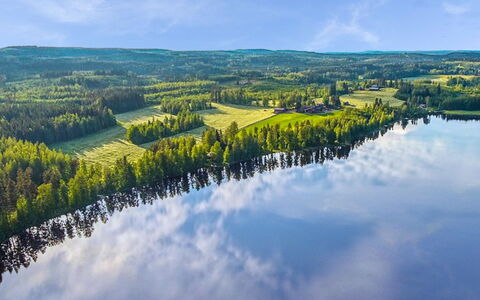 Myllymökki: Voie Navigable, Banque, Cours D'Eau, Lac, Chalet, Forêt, Canal, Réservoir, Cabane En Rondins