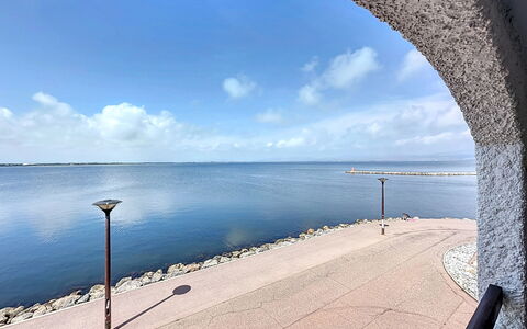 Le Barcarès 960: Bleu, Plan D'Eau, Mer, Cotiers Et Relief Océaniques, Côte, Océan, Rive, Plage, Du Son, Passerelle