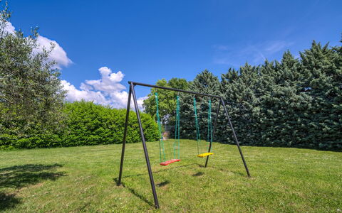 Lupetina: Ciel, Nuage, Plante, Paysage Naturel, Arbre, Herbe, Ombre, Suppression Des Plantes Ligneuses, Loisir, Plaine