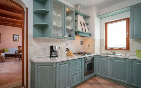 Lupetina: Comptoir, Cabinetry, Meubles, Évier, Evier, Cuisine, Robinet, Bleu Azur, Tiroir, Bois