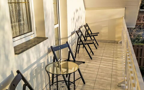 Goliath: Bois, Meubles, Sol, Sol, Chaise, Mobilier De Jardin, Composite, Porche, Dur