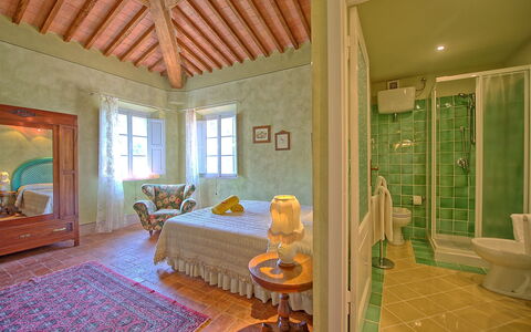 Villa Lorenza: Pièce, Propriété, Design Intérieur, Meubles, Bâtiment, Plafond, Biens, Maison, Immobilier, Chambre