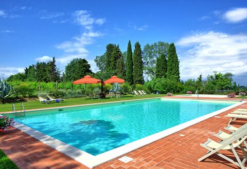 Villa Lorenza: Piscine, Propriété, Immobilier, Loisir, Maison, Vacances, Bâtiment, Recours, Biens, Ciel