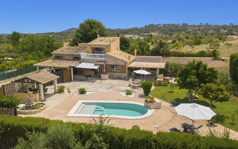 Cas Pec: Biens, Villa, Hacienda, Piscine, Aménagement Paysager, Ferme, Manoir, Parapluie, Eco Hôtel