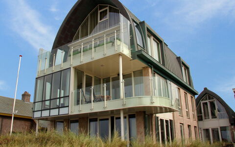 De Zeeparel: Plante, Bâtiment, Fenêtre, Fleur, Arbre, Nuage, Bois, Lot Terre, Maison, Pente
