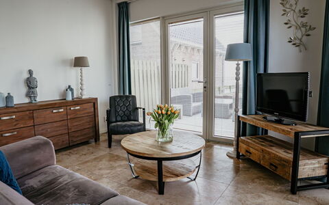 De Zeeparel: Meubles, Sol, Design Intérieur, Bois, Sol, Domicile, Plafond, Pièce, Table, Salon