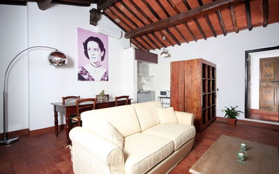 Gina: Pièce, Propriété, Bâtiment, Meubles, Design Intérieur, Maison, Plafond, Salon, Sol, Immobilier