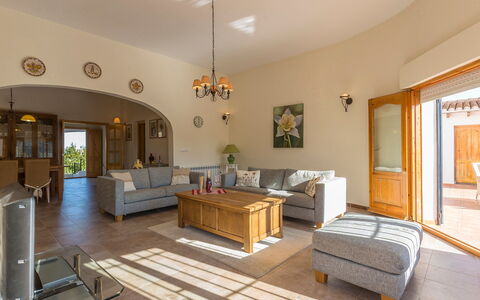 Casa Salvador: Propriété, Pièce, Bâtiment, Meubles, Design Intérieur, Salon, Sol, Plafond, Maison, Immobilier