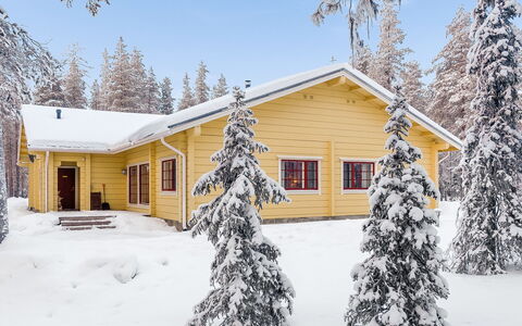 Sallan Panparkstie 14 B: Chalet, Maison, Domicile, Batiments Jardin, Siding, Cabane En Rondins, Ferme, Biens, Cabanon, Cour