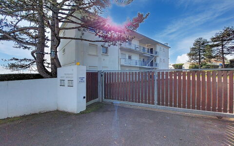 Saint Sordelin: Appartement, Gelé, Clôture, Accueil Escrime, L'Hiver, Balcon