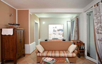 Casa Marsala 1: Pièce, Propriété, Meubles, Design Intérieur, Sol, Bâtiment, Maison, Plafond, Salon, Mur