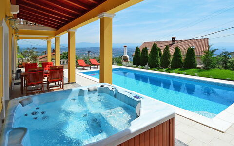 Villa Olea: Piscine, Propriété, Jacuzzi, Immobilier, Bâtiment, Loisir, Maison, Pièce, Recours, Vacances