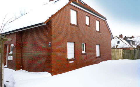 Norddeich 716: Neige, Bâtiment, Ciel, Propriété, Fenêtre, Maison, Bois, Pente, Biome, Chalet
