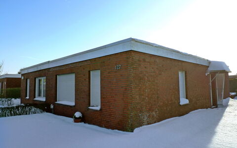 Störtebeker: Ciel, Bâtiment, Neige, Maison, Pente, Fenêtre, Bois, Brique, Immobilier, Toit