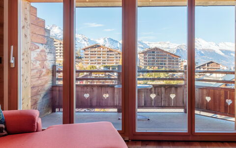 Nendaz 657: Bois, Design Intérieur, Appartement, Balcon, Tache De Bois, Dur, Plafond, Planche, Vernis, Conception