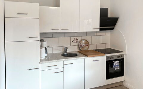 Hexenhuus: Cabinetry, Bâtiment, Comptoir, Appareil De Cuisine, Cuisinière, Électroménager, Vaisselle, Cooktop, Cuisine, Gaz Poele