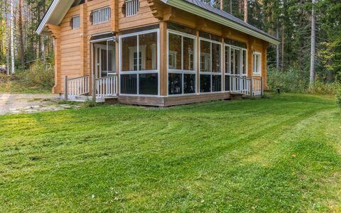 Villa Eerola: Chalet, Maison, Domicile, Batiments Jardin, Siding, Cabane En Rondins, Ferme, Biens, Cabanon, Cour