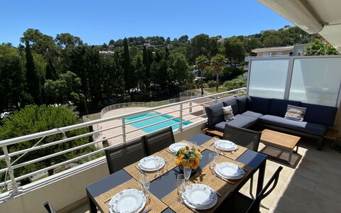 Cavalaire 154: Meubles, Mobilier De Jardin, Piscine, Chaise, Ombre, Recours, Tableau De Plein Air, Balcon, Plate-Forme, Eco Hôtel