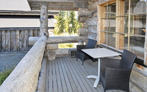 Villa Vuosselinjärvi: Appartement, Zone Résidentielle, Condominium, Design Urbain, Balcon, Usage Mixte, Recours, Biens, Hôtel, Ombre