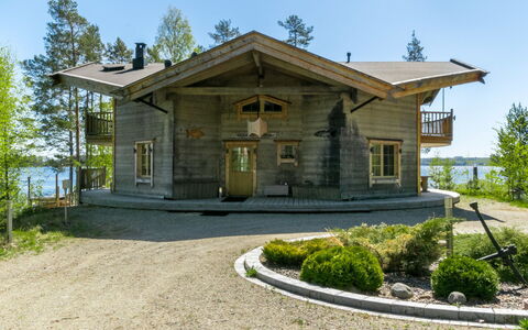 Villa Pyöriäinen: Chalet, Maison, Domicile, Batiments Jardin, Siding, Cabane En Rondins, Ferme, Biens, Cabanon, Cour