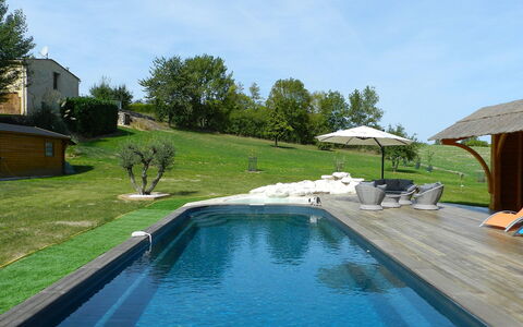 Moulin de Rabine: Piscine, Propriété, Arrière-Cour, Immobilier, Maison, Herbe, Cour, Loisir, Domicile, Biens