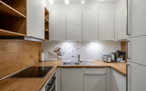 Top 18: Comptoir, Cabinetry, Evier, Propriété, Évier, Meubles, Robinet, Cuisine, Bois, Design Intérieur