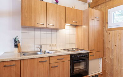 # 46 mit 2 Schlafzimmern 160.19: Bois, Design Intérieur, Cuisine, Cabinetry, Sol, Évier, Principaux Appliance, Evier, Sol, Luminaire Plomberie
