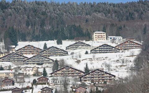 Cassiopée 26: Ciel, Paysage Naturel, Arbre, Neige, Pente, Gelé, Bâtiment, Montagne, Zone Résidentielle, Zone Rurale