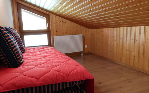 Cassiopée 26: Propriété, Bois, Design Intérieur, Bâtiment, Sol, Confort, Architecture, Sol, Mur, Tache De Bois